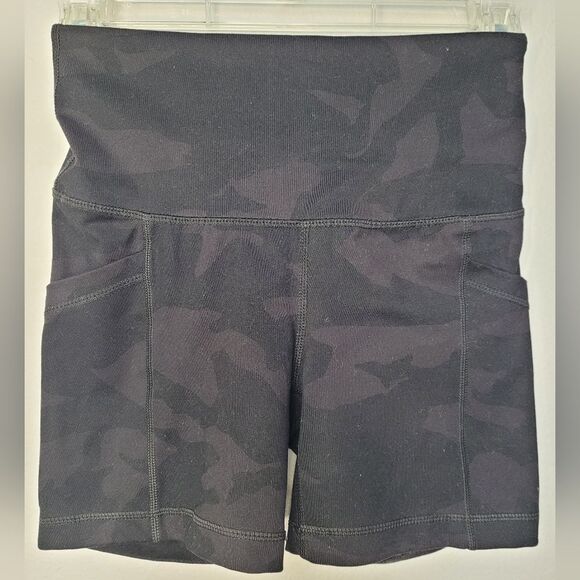 Yogalicious Pants - YOGALICIOUS LUX Camo Bike Shorts Size XS